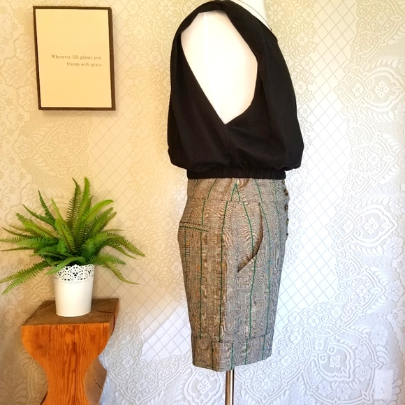 Forever 21 High Waisted Shorts - Picture 2 of 12